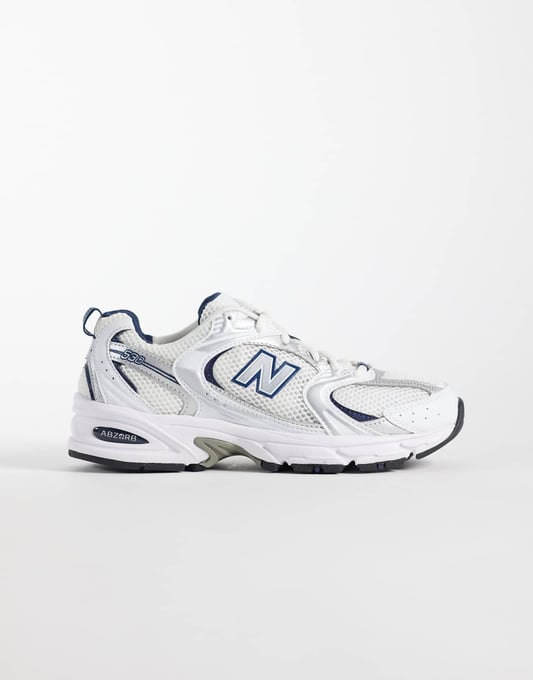New Balance – 530 – Sneaker in Weiß und Grau