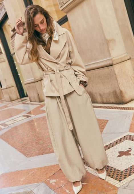 Stradivarius fließender Trenchcoat mit Reverskragen