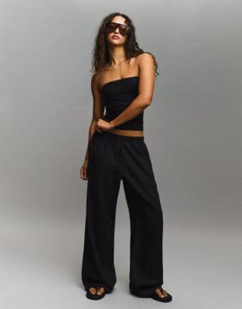 Bershka Petite – Hose in Schwarz mit hohem Leinenanteil