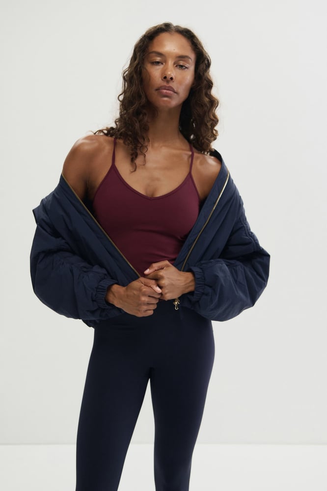 H&M Sport-Tanktop mit integriertem BH und SculptMove™ - Kirschrot - Ladies