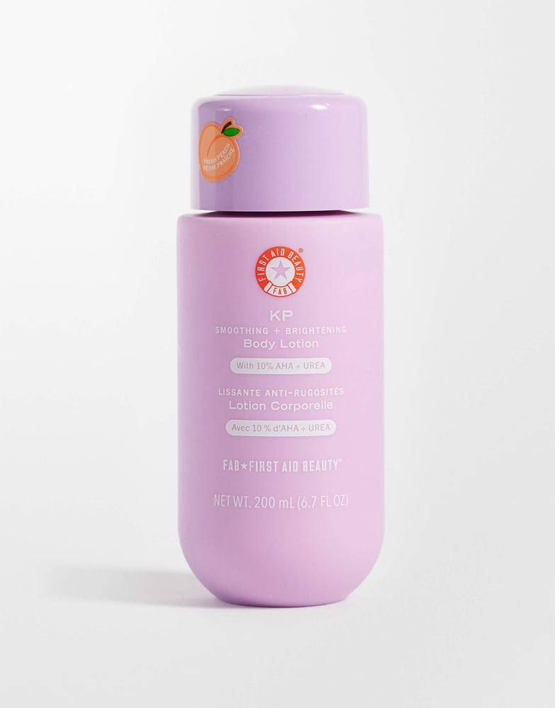 First Aid Beauty KP glättende und aufhellende Bodylotion 200 ml