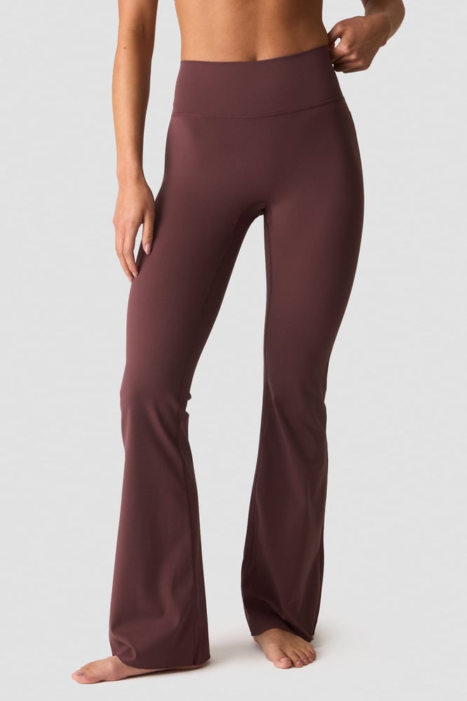 ICIW Nimble No-rise Flared Tights