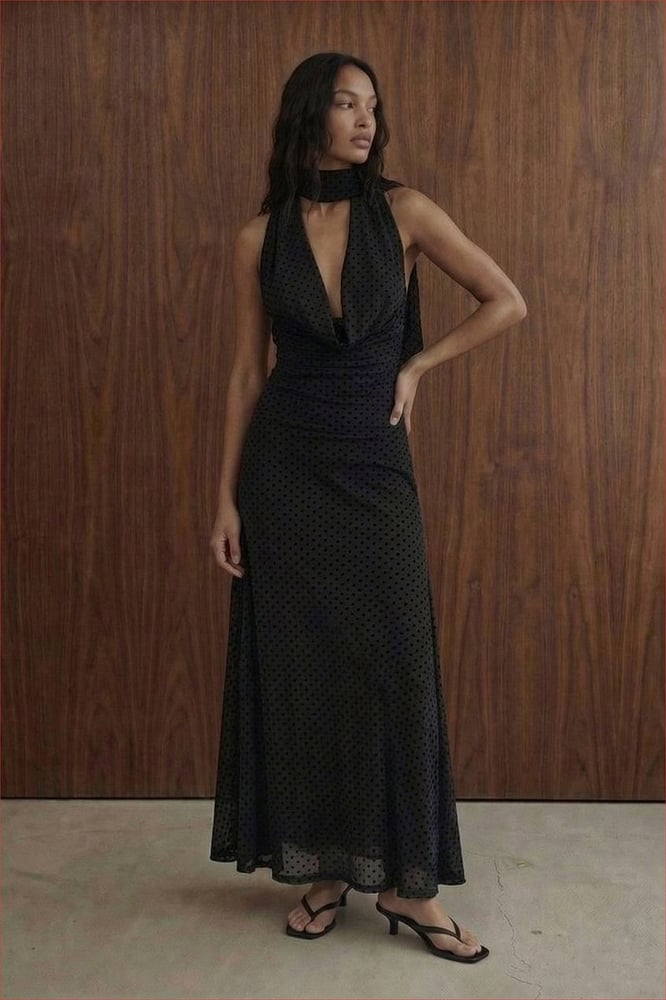 NA-KD Maxikleid mit Neckholder Schwarz