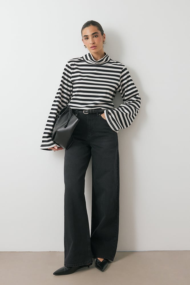 Weite Jeans mit hoher Taille