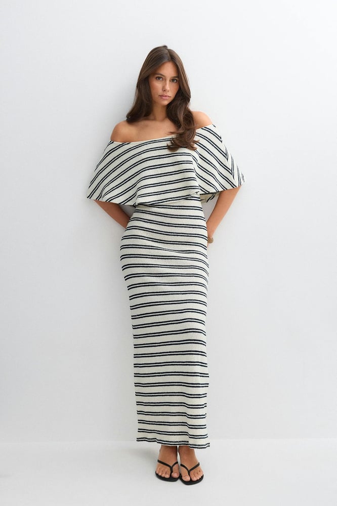 Gina Tricot Off shoulder maxi dress