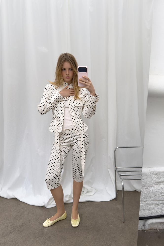 Zara Caprihose mit Punkten 