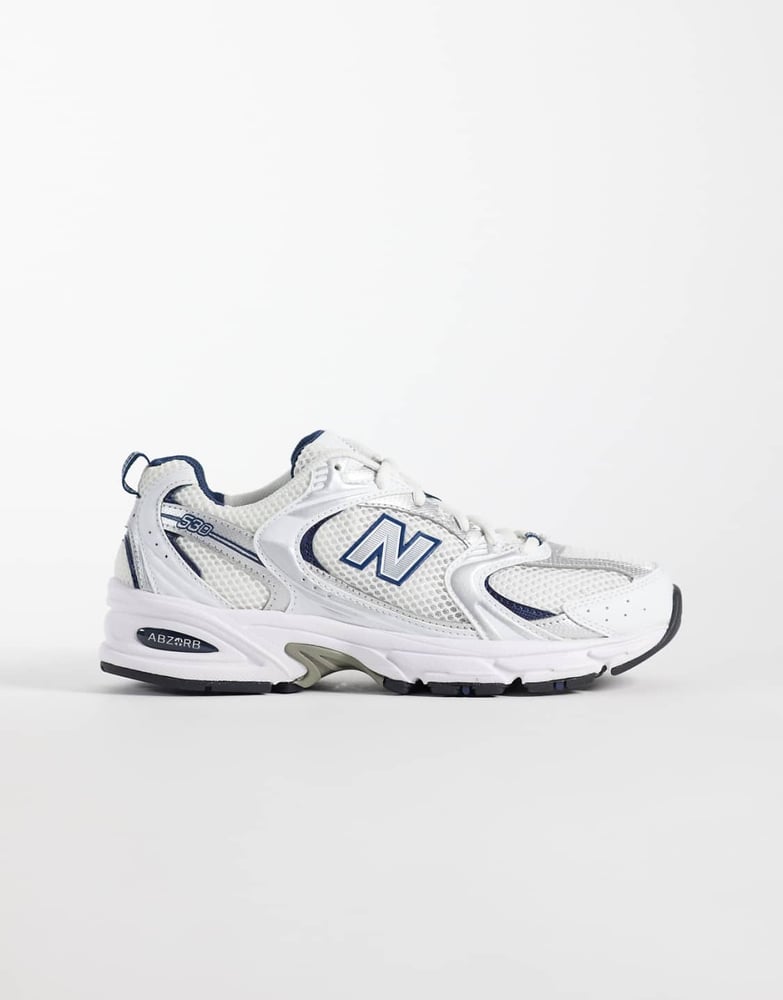 New Balance – 530 – Sneaker in Weiß und Grau