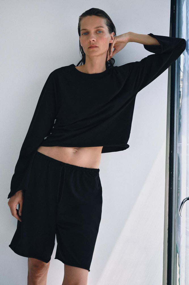 ZARA T-SHIRT MIT RAGLANÄRMELN - Schwarz