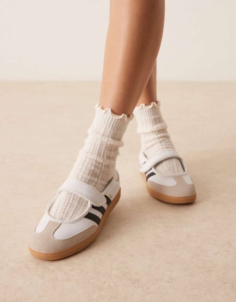 adidas Originals – Samba – Flache Mary-Jane-Schuhe in Weiß und Schwarz