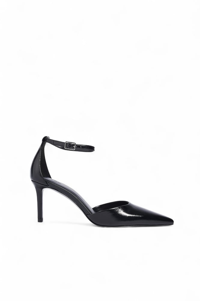 Spitze Pumps