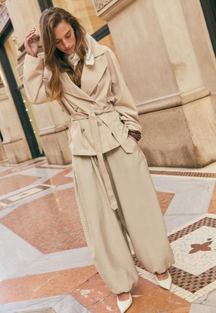 Stradivarius fließender Trenchcoat mit Reverskragen