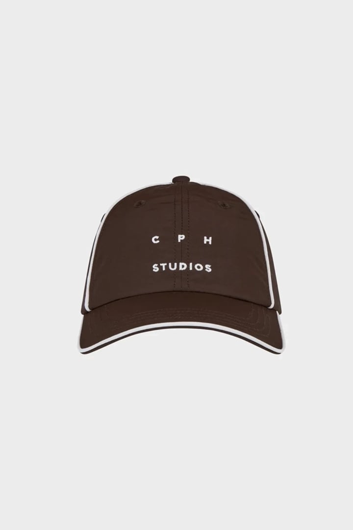 CPH CAP 3 – nylon – chocolate | COPENHAGEN STUDIOS®
